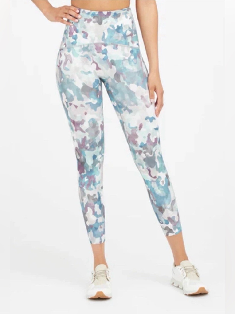 NWOT SPANXshape® Booty Boost® 7/8 Leggings